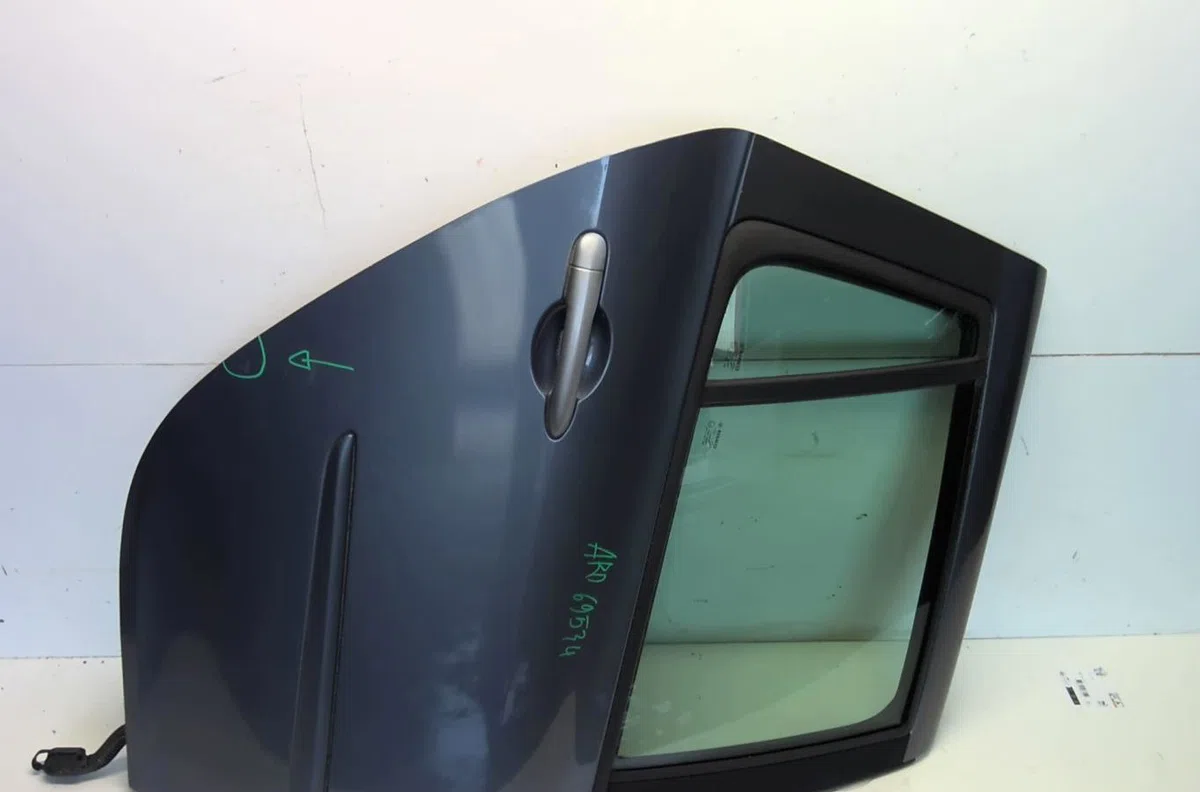 Porte arrière droite Renault CLIO III Grandtour (KR0-1_) 1.5 dci (2010-2012) occasion