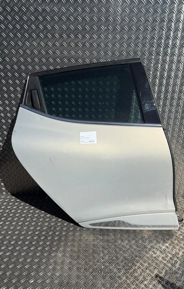 Porte arrière droite Renault CLIO IV (BH_) 0.9 tce 90 (2012) 5 portes occasion