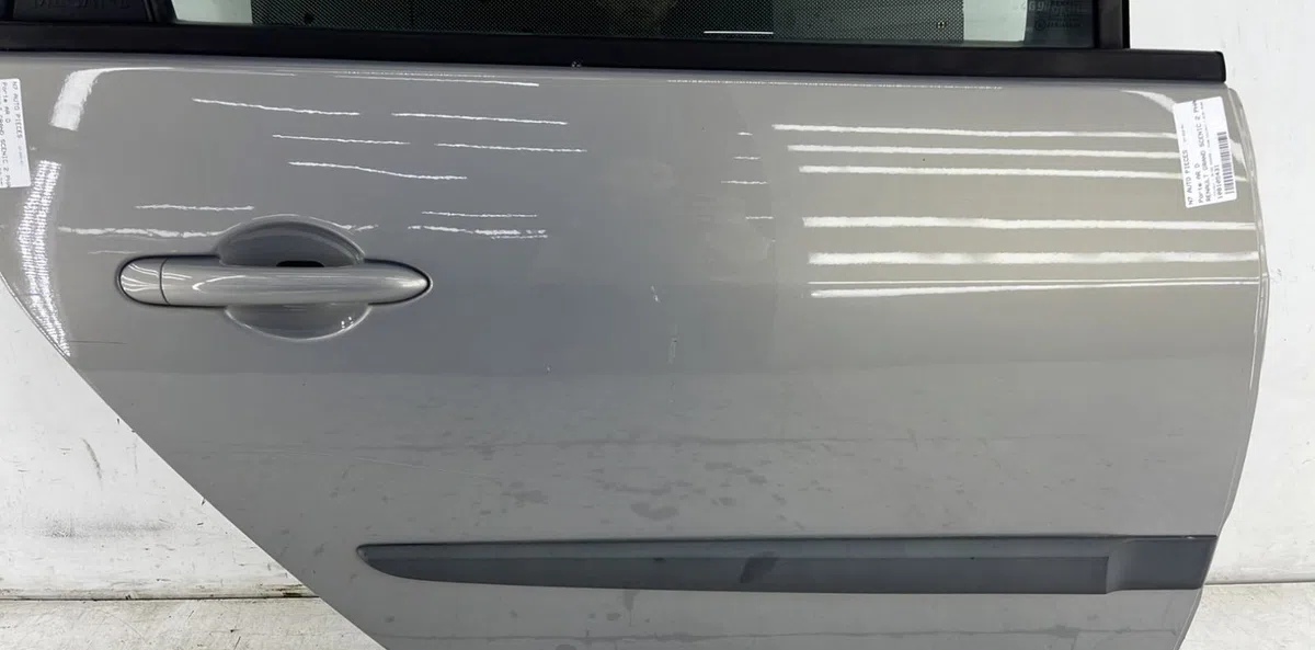 Porte arrière droite RENAULT GRAND SCENIC 2 PHASE 1 occasion