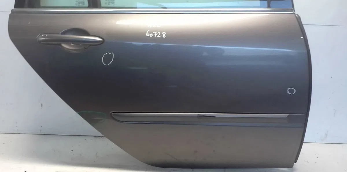 Porte arrière droite Renault LAGUNA III Grandtour (KT0-1) 1.5 dci (kt0a, kt0r, kt02) (2007-2015) occasion