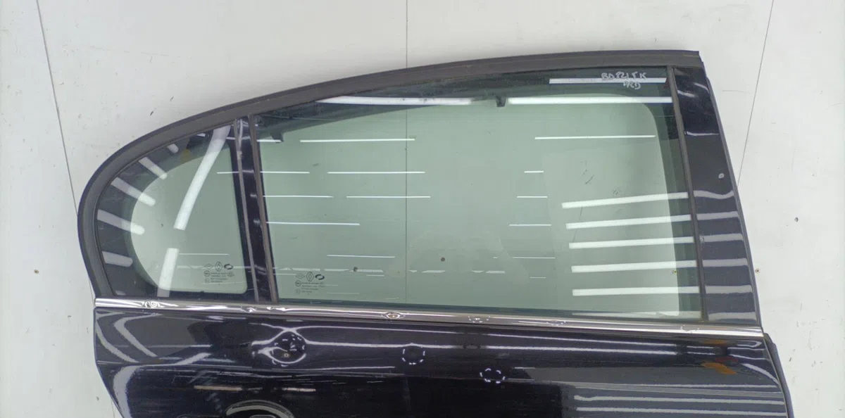 Porte arrière droite RENAULT LATITUDE occasion
