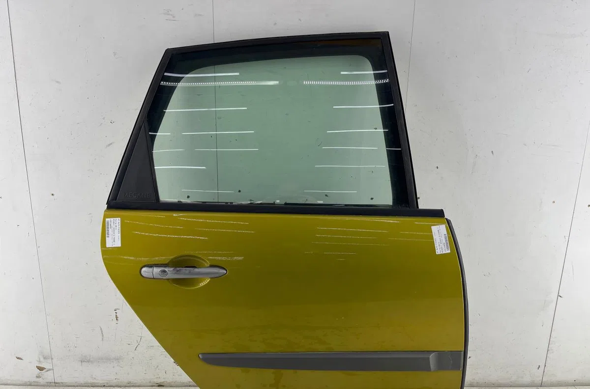 Porte arrière droite RENAULT SCENIC 2 PHASE 1 occasion