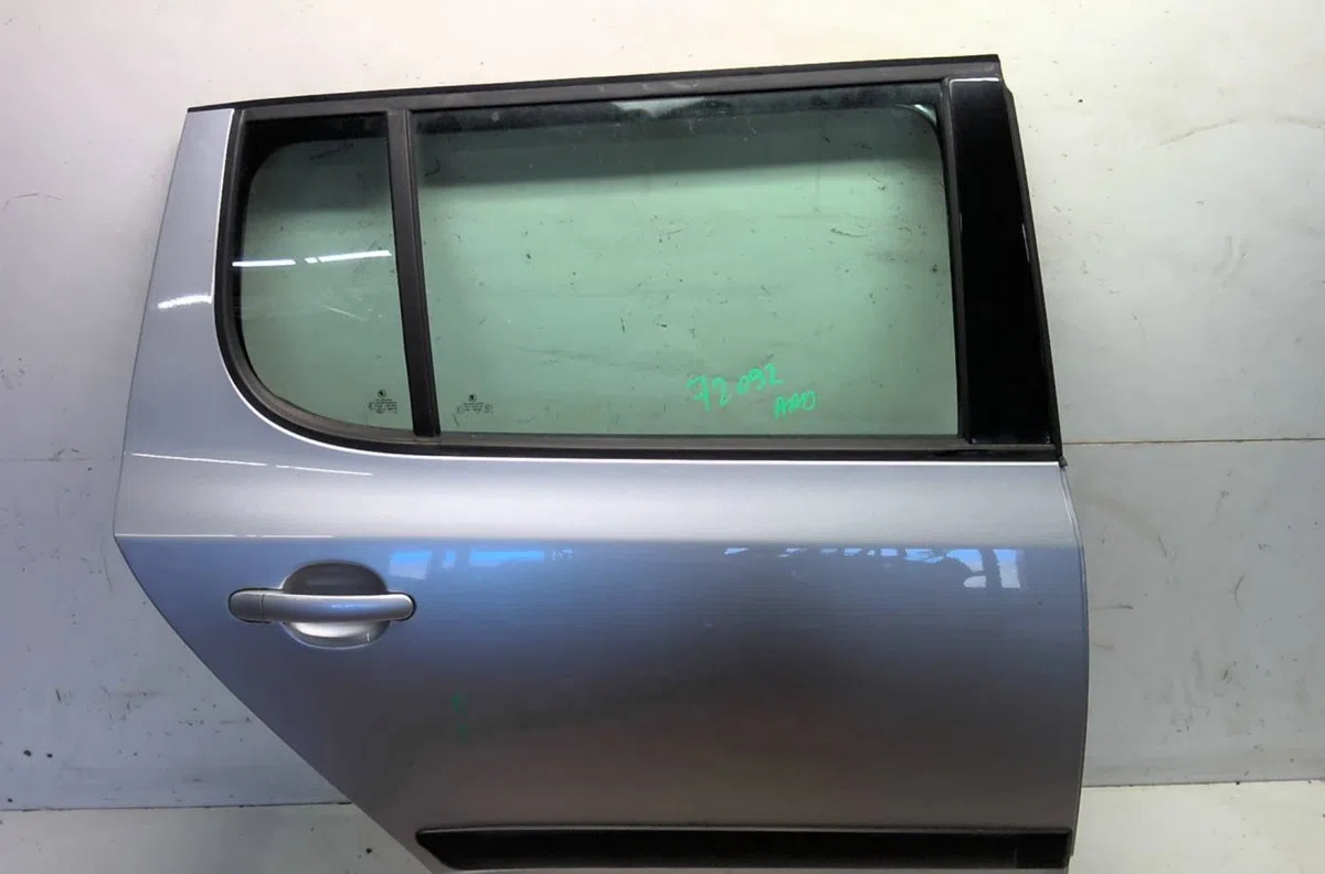 Porte arrière droite Skoda FABIA II (542) 1.4 tdi (2007-2010) occasion