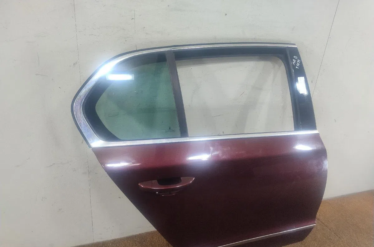 Porte arrière droite SKODA SUPERB 2 PHASE 1 occasion
