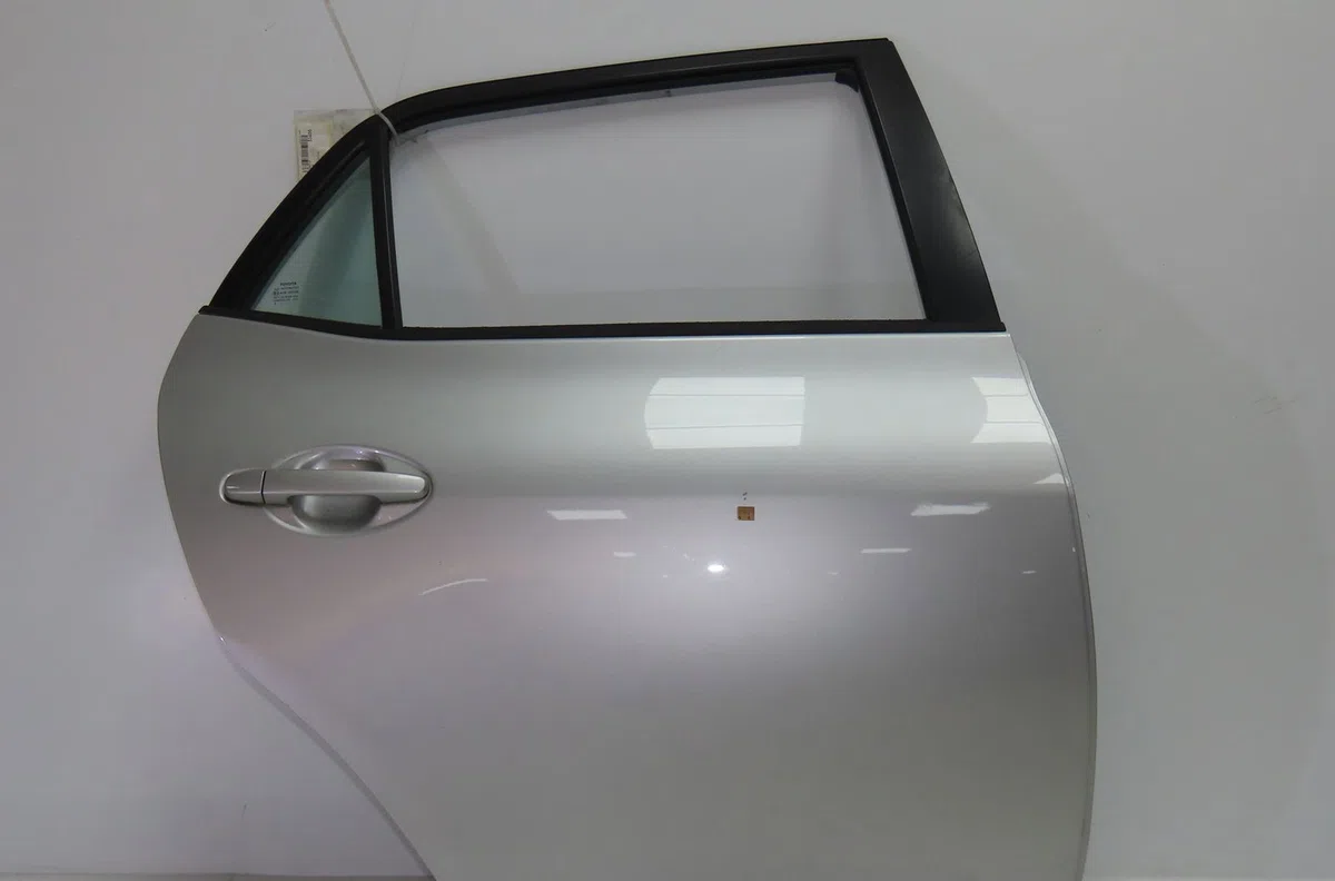 Porte arrière droite Toyota AURIS (_E15_) 1.4 d-4d (nde150_) (2007-2012) 3 portes occasion
