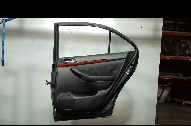 Porte arrière droite Toyota AVENSIS (_T25_) 2.0 (azt250_) (2003-2008) occasion