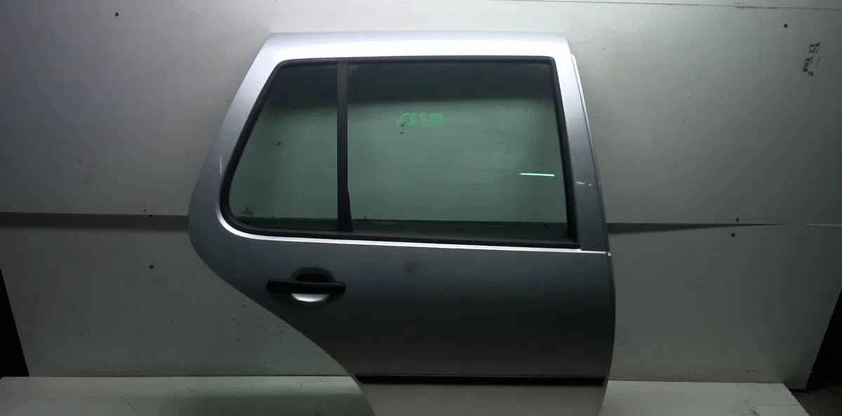 Porte arrière droite Volkswagen GOLF IV (1J1) 1.9 tdi (1997-2004) occasion