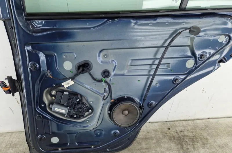 Porte arrière droite VOLKSWAGEN GOLF PLUS PHASE 1 occasion