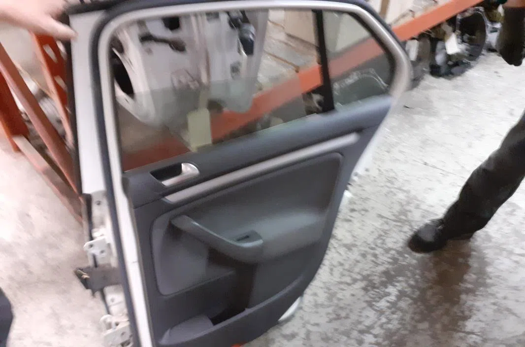 Porte arrière droite Volkswagen JETTA III (1K2) 1.9 tdi (2005-2010) occasion