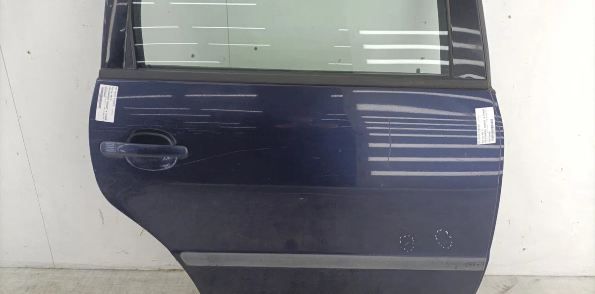 Porte arrière droite VOLKSWAGEN PASSAT 4 PHASE 1 BREAK occasion