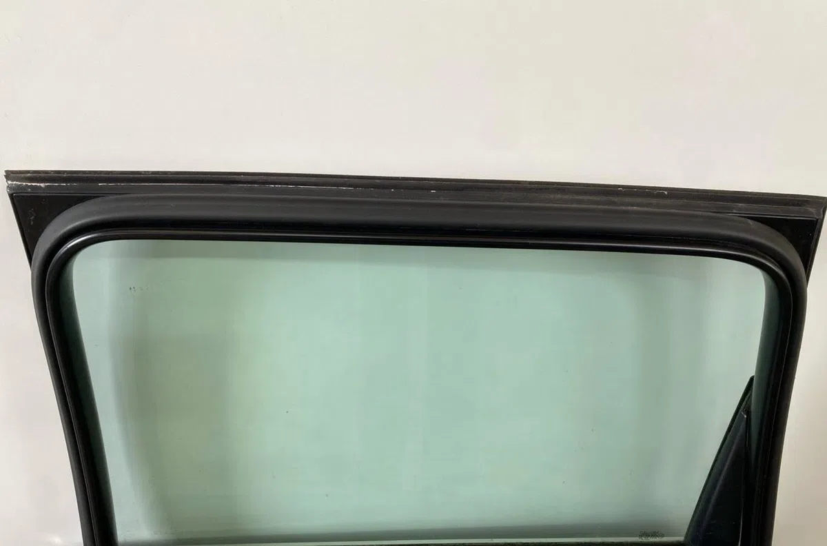 Porte arrière droite Volkswagen TOUAREG (7LA, 7L6, 7L7) 2.5 r5 tdi (2003-2010) occasion