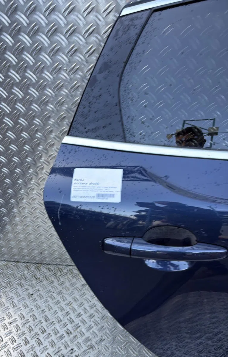 Porte arrière droite Volvo V40 3-5 portes (525) D3 (2012-2015) occasion