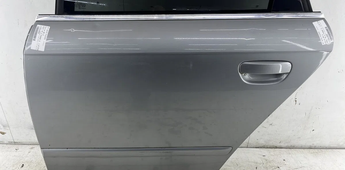 Porte arrière gauche AUDI A4 2 PHASE 2 occasion
