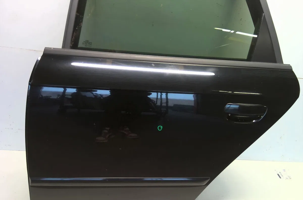 Porte arrière gauche Audi A4 B7 (8EC) 1.9 tdi (2004-2008) 4 portes occasion