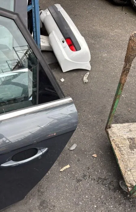 Porte arrière gauche Audi A4 B8 (8K2) 2.7 tdi (2007-2012) 4 portes occasion