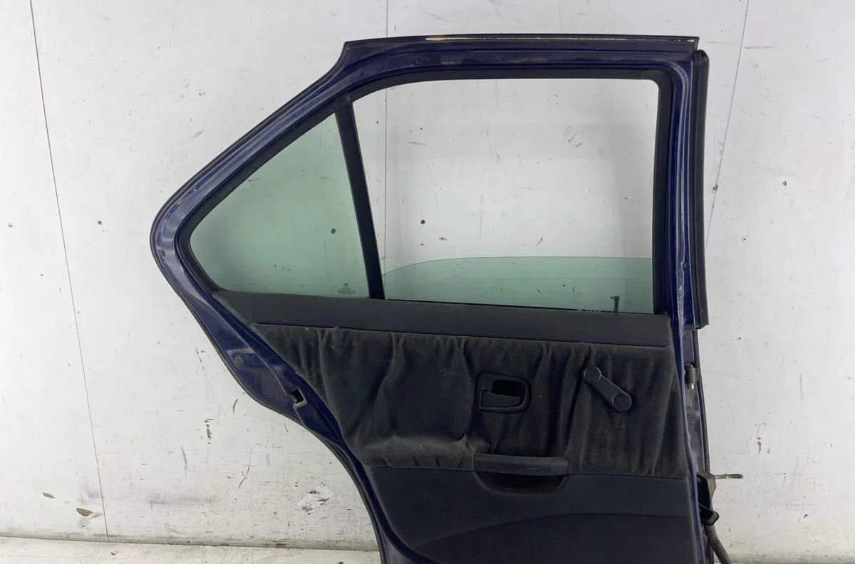 Porte arrière gauche BMW SERIE 3 E36 occasion