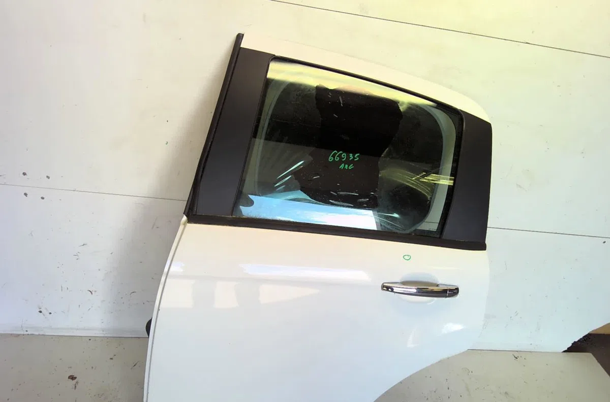Porte arrière gauche Citroen C3 II (SC_) 1.6 hdi (2009-2016) 5 portes occasion