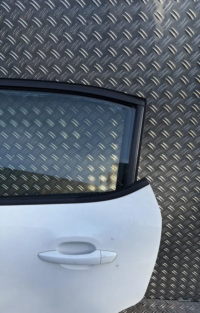 Porte arrière gauche Citroen C3 III (SX) 1.2 thp 110 (2016) occasion