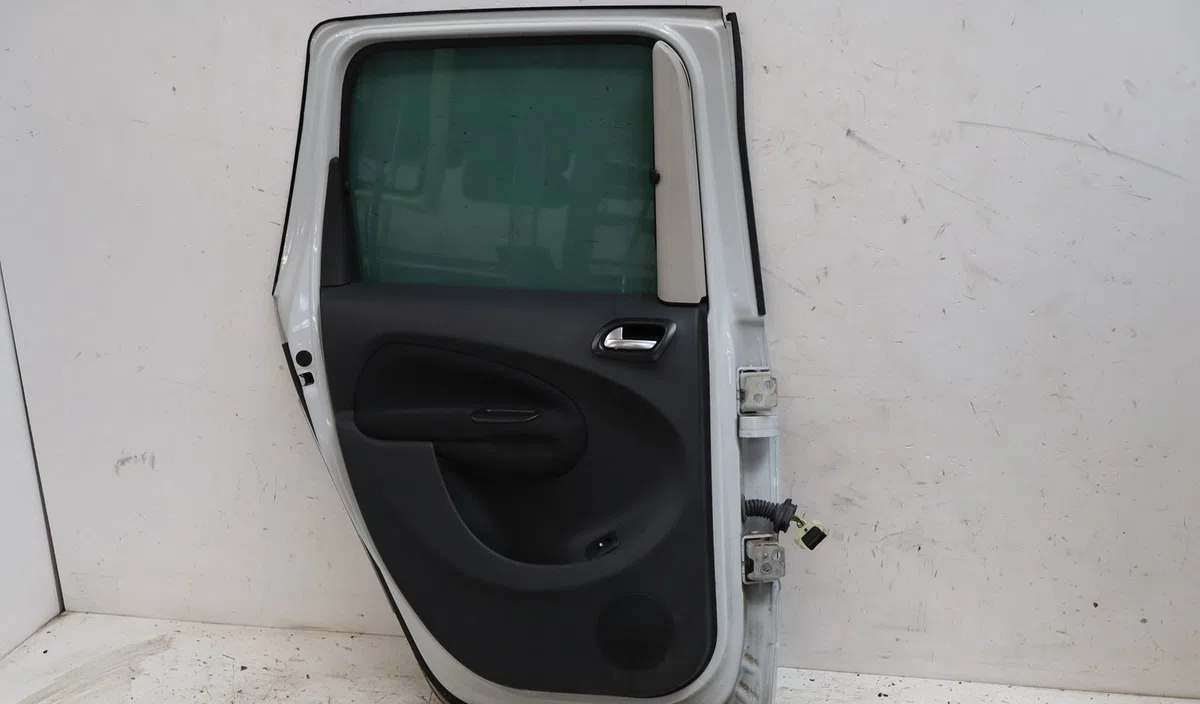 Porte arrière gauche Citroen C3 PICASSO (SH_) 1.2 thp 110 (2015) 5 portes occasion