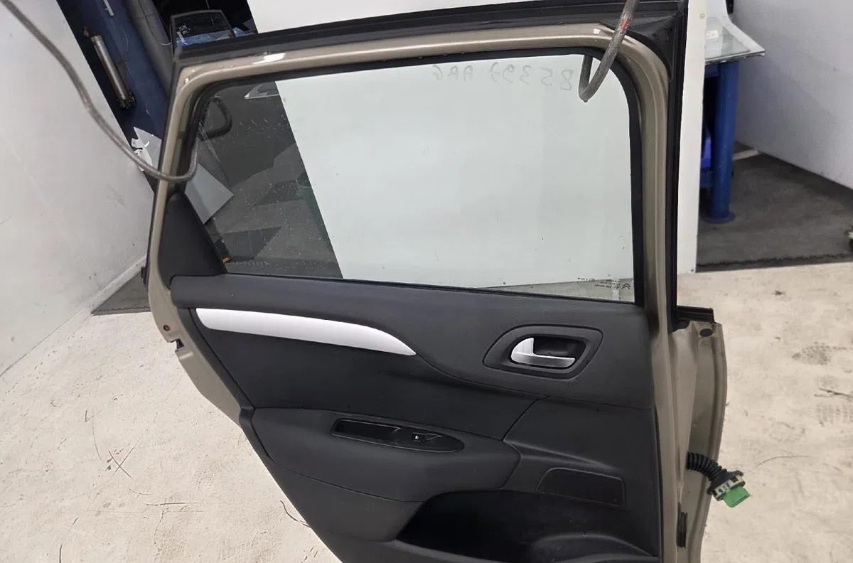 Porte arrière gauche CITROEN C4 2 PHASE 1 occasion
