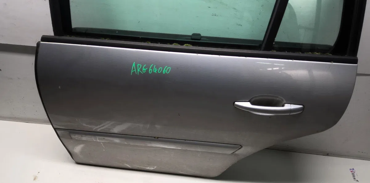 Porte arrière gauche Citroen C4 GRAND PICASSO I (UA_) 2.0 hdi 138 (2006-2013) occasion