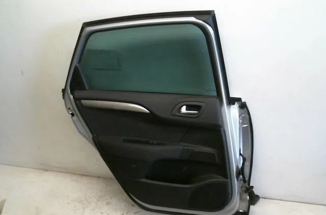 Porte arrière gauche Citroën C4 II (NC_) 1.6 hdi 110 (2009) 5 portes occasion
