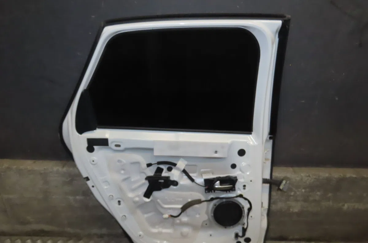 Porte arrière gauche Citroen C4 PICASSO II 1.2 thp 130 (2014) occasion