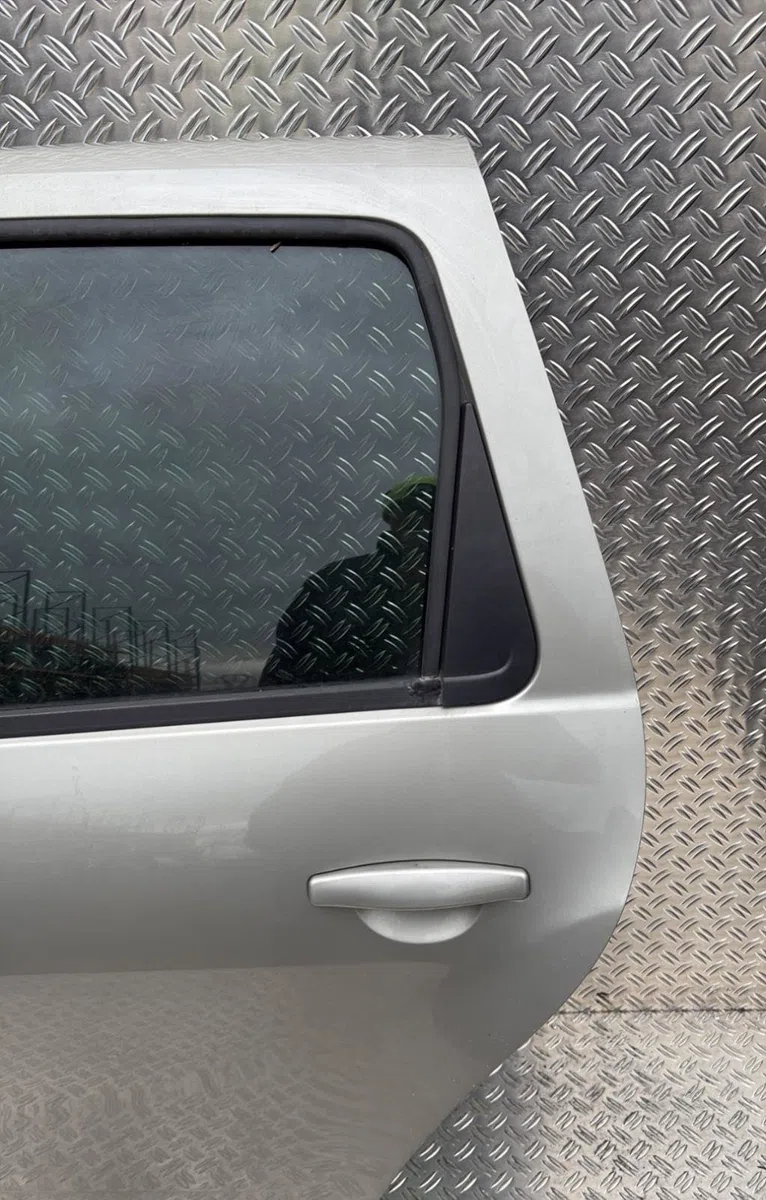 Porte arrière gauche Dacia DUSTER (HS_) 1.5 dci 4x4 (hsmc, hsmd) (2010-2018) 5 portes occasion
