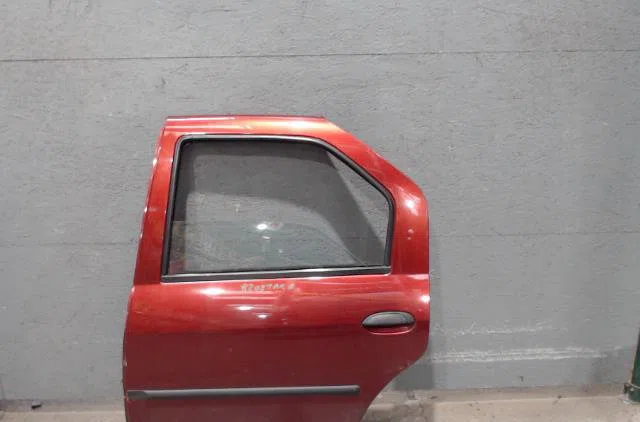 Porte arrière gauche DACIA LOGAN 1 LOGAN 1 PHASE 1 occasion
