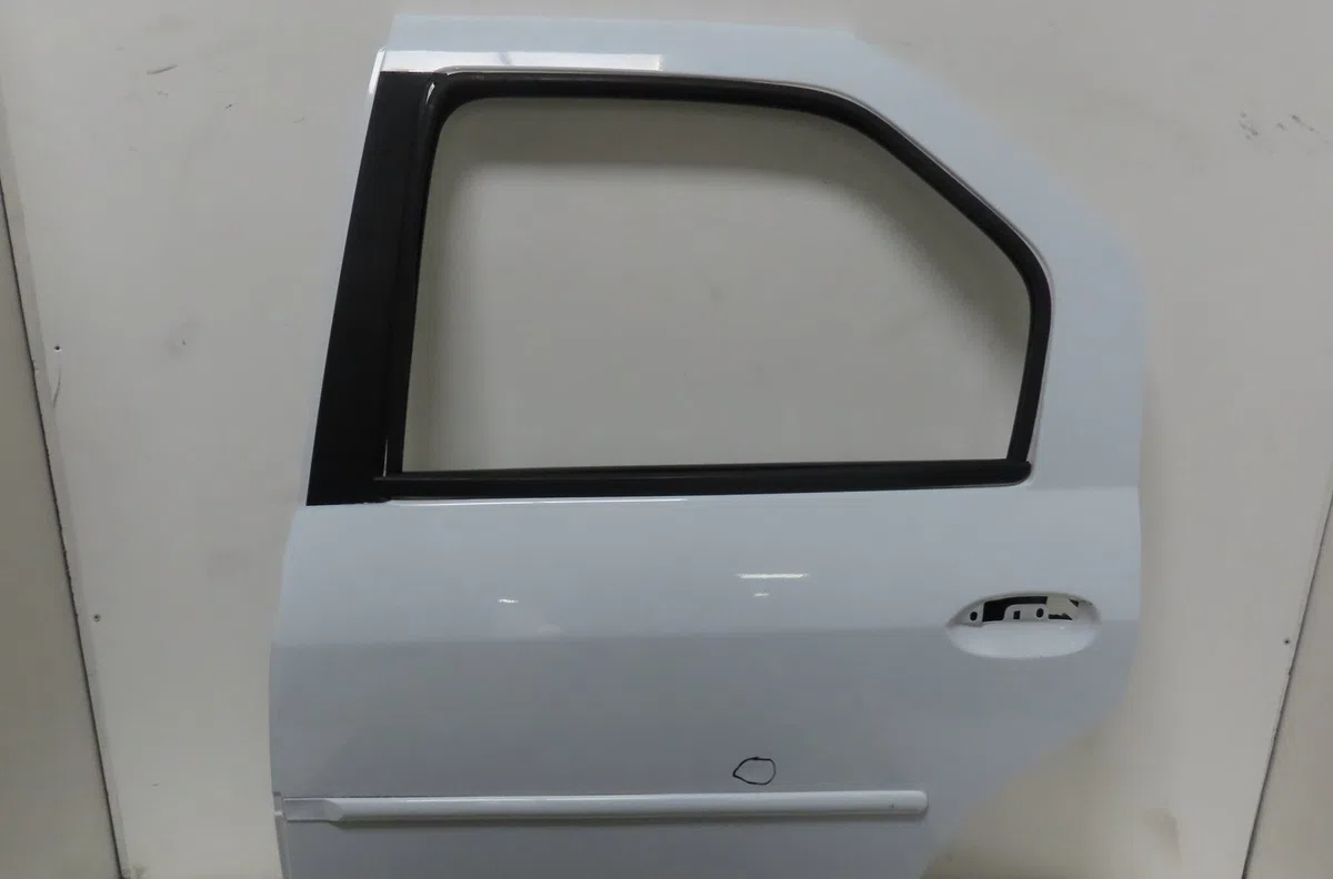 Porte arrière gauche Dacia LOGAN (LS_) 1.6 (lsob, lsod, lsof, lsoh) (2004) occasion