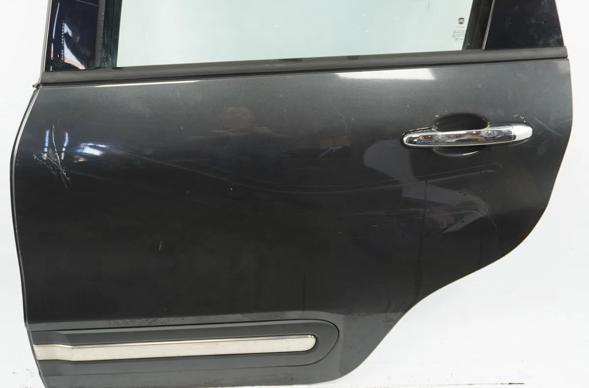 Porte arrière gauche Fiat 500L (351_, 352_) 1.6 d multijet (199lye1b) (2013) occasion