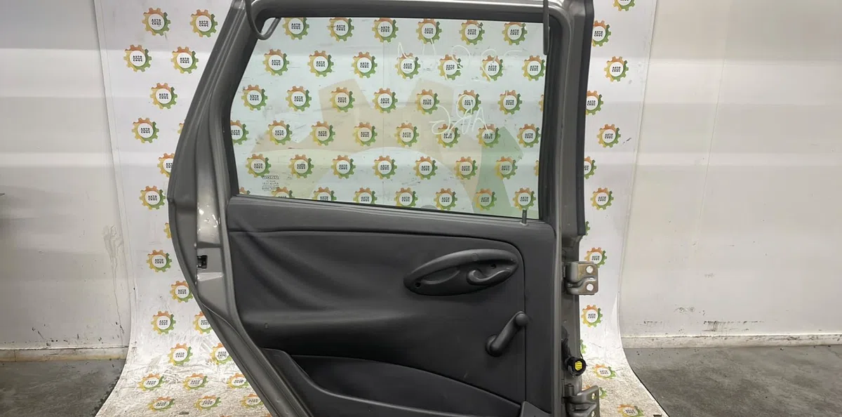 Porte arrière gauche FIAT PUNTO 2 PHASE 2 occasion