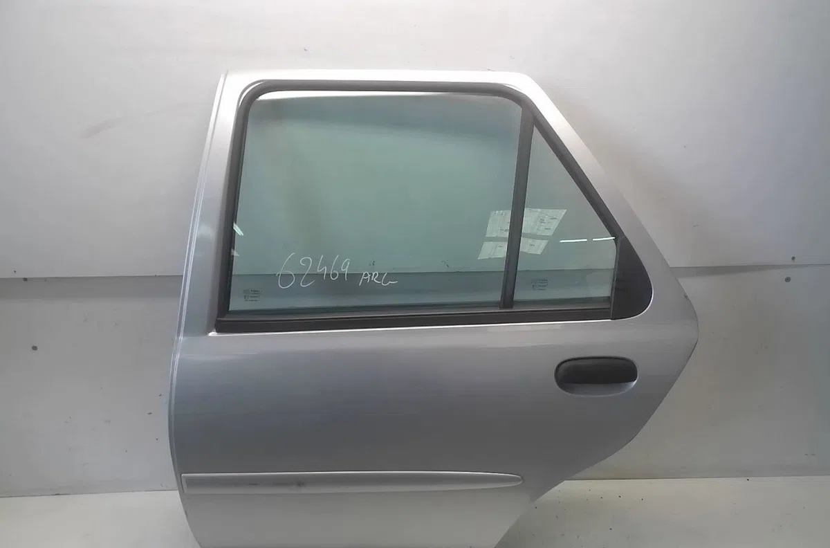 Porte arrière gauche Ford FIESTA IV (JA_, JB_) 1.25 i 16v (1995-2002) 5 portes occasion