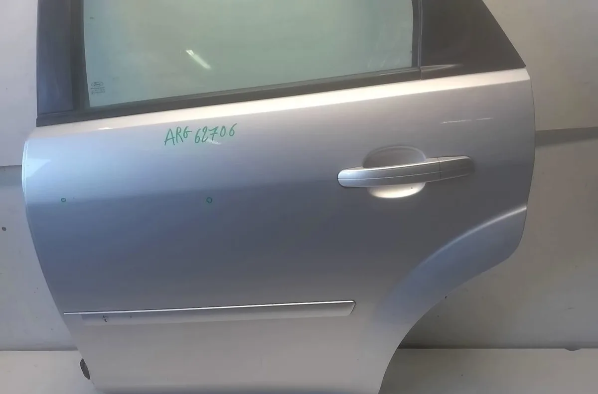 Porte arrière gauche Ford FOCUS II A trois volumes (DB_, FCH, DH) 1.8 tdci (2005-2012) occasion
