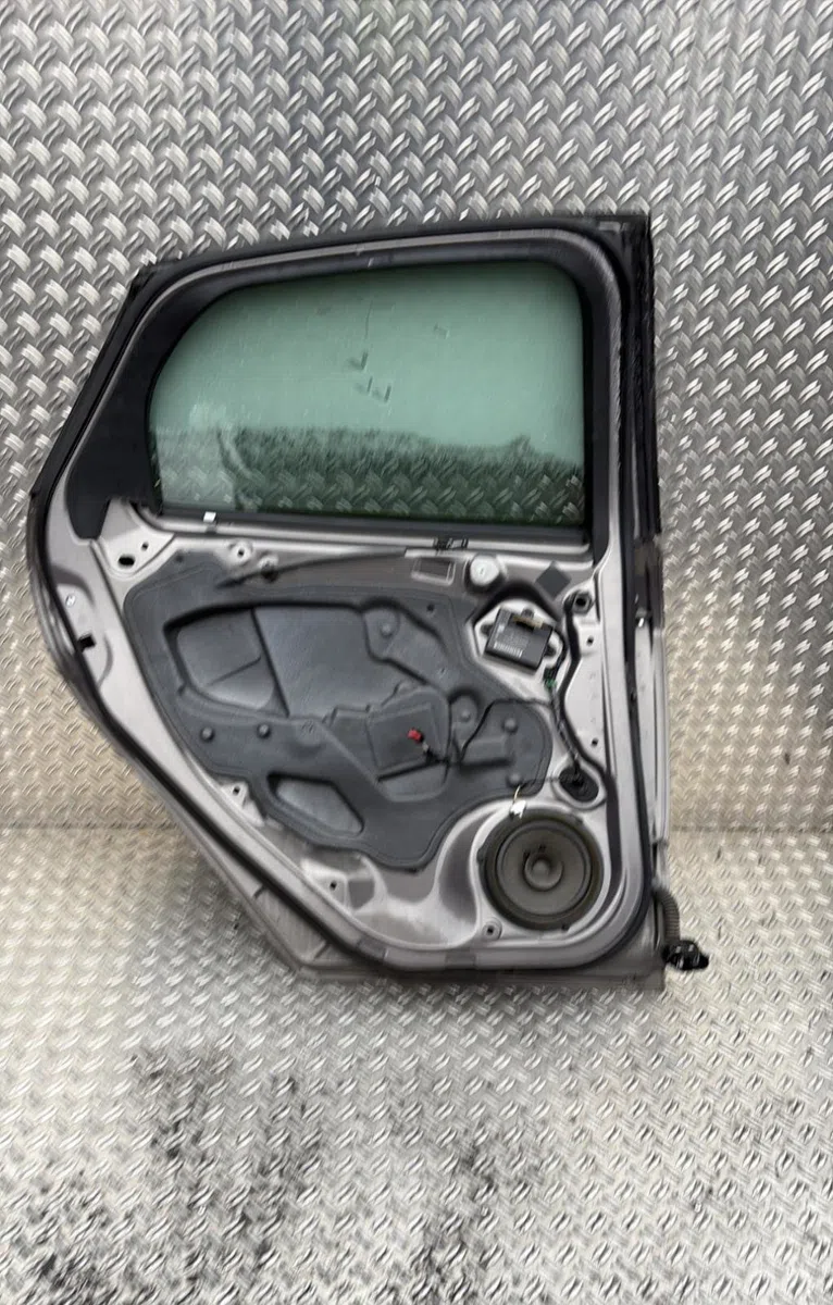 Porte arrière gauche Ford FOCUS III 2.0 tdci (2010-2014) occasion