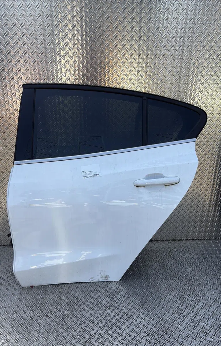 Porte arrière gauche Ford FOCUS IV (HN) 1.0 ecoboost mhev flex (2022) occasion