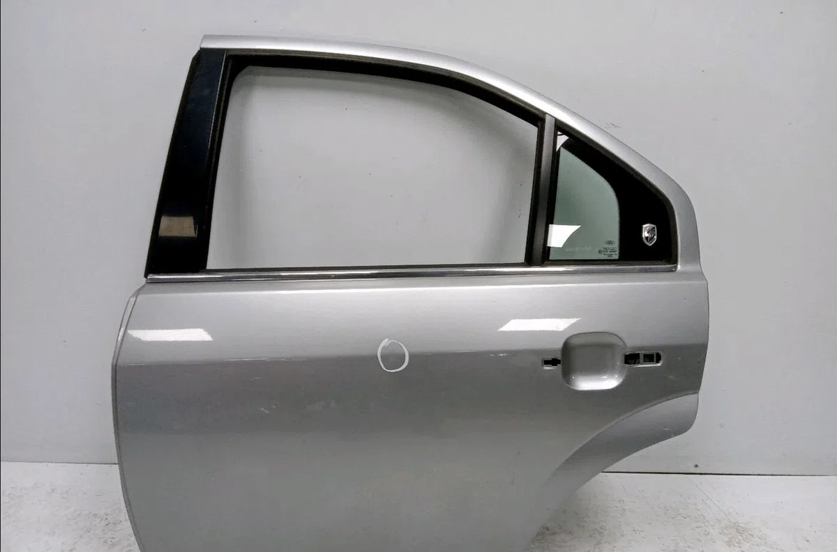 Porte arrière gauche Ford MONDEO III A trois volumes (B4Y) 2.0 16v (2000-2007) occasion
