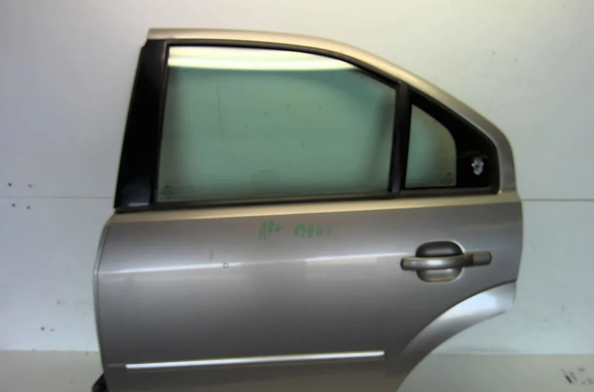 Porte arrière gauche Ford MONDEO III (B5Y) 2.0 tdci (2001-2007) 5 portes occasion