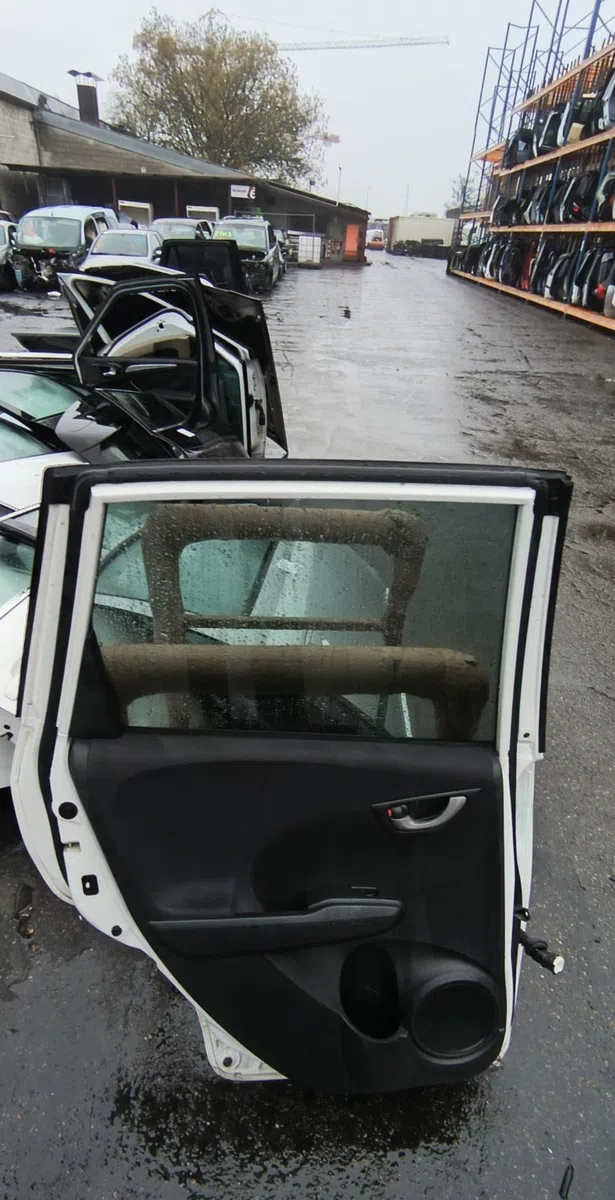 Porte arrière gauche Honda JAZZ III (GE_, GG_, GP_, ZA_) 1.3 i (ge6, gg3, gg6) (2008) occasion