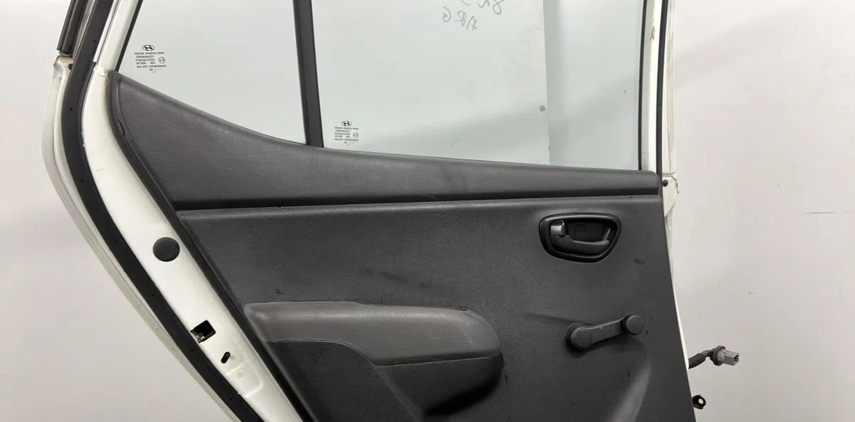 Porte arrière gauche HYUNDAI I 10 1 PHASE 2 occasion