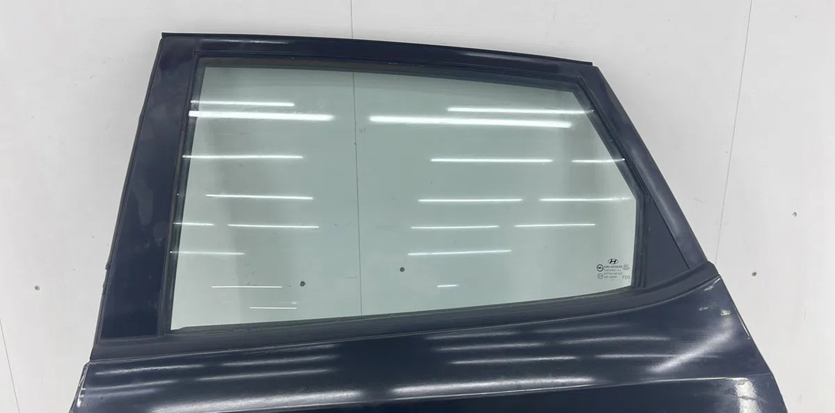Porte arrière gauche HYUNDAI I 30 1 PHASE 1 occasion