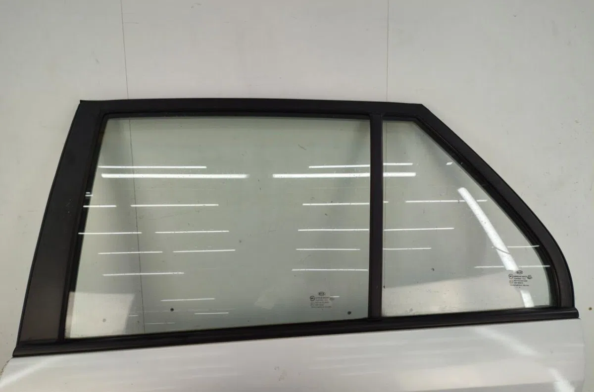 Porte arrière gauche KIA CARENS 3 occasion