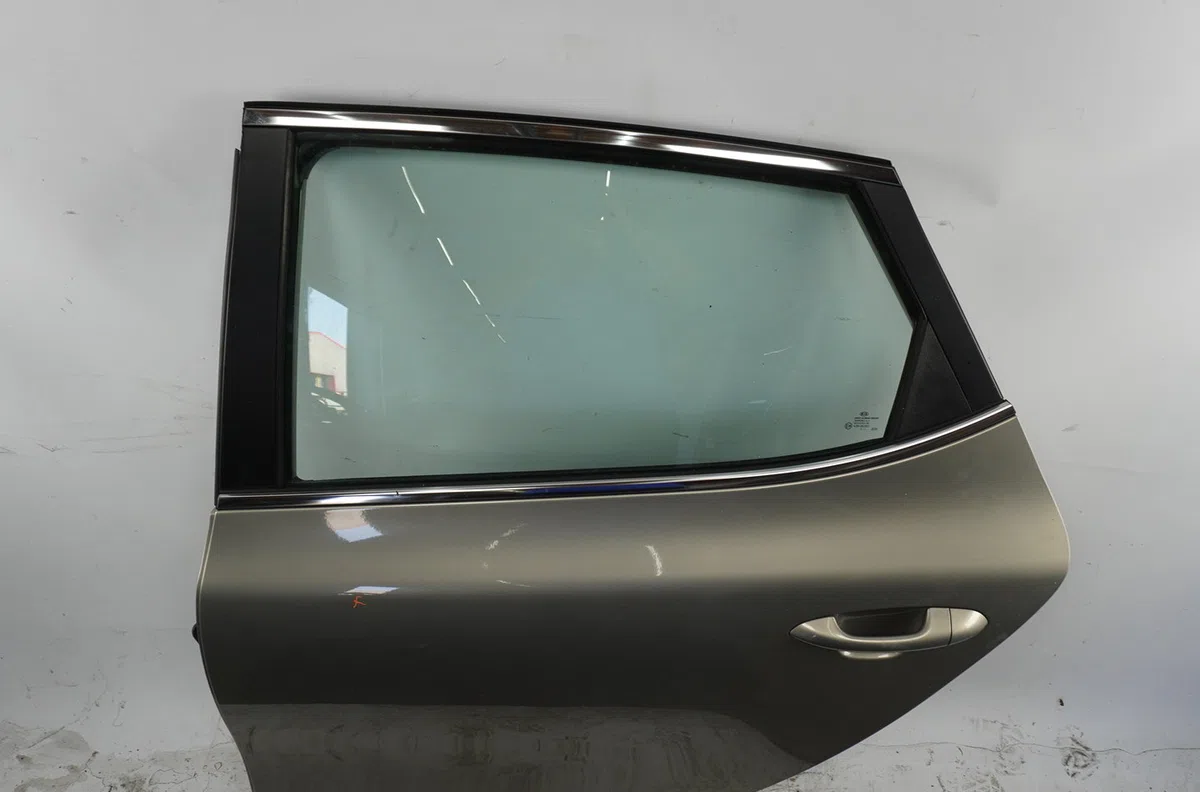 Porte arrière gauche Kia CEE'D (JD) 1.6 crdi 128 (2012-2018) occasion