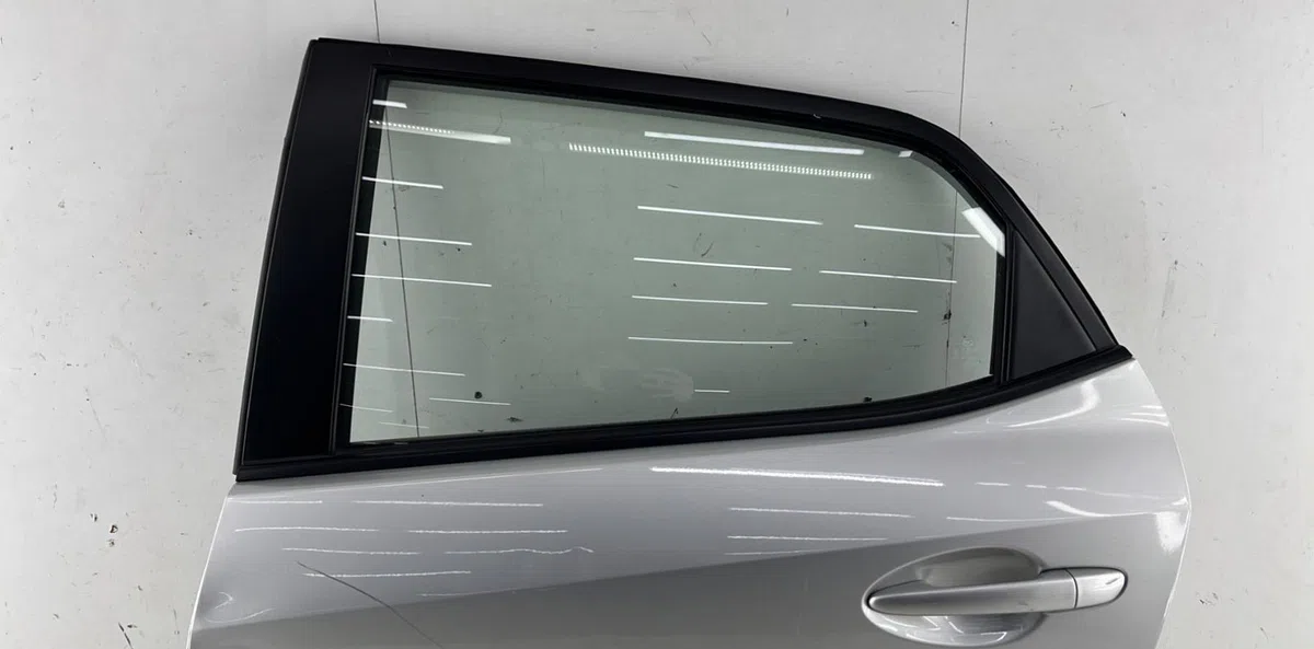Porte arrière gauche MAZDA 2 2 PHASE 1 occasion