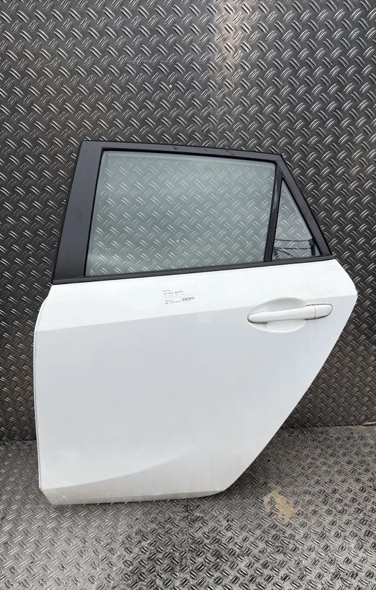 Porte arrière gauche Mazda 3 (BL) 2.2 mzr cd (bl10) (2009-2013) occasion