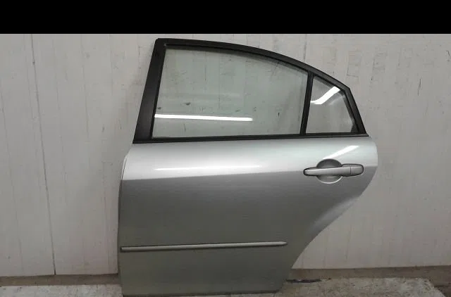 Porte arrière gauche Mazda 6 Hatchback (GG) 1.8 (2002-2007) 5 portes occasion