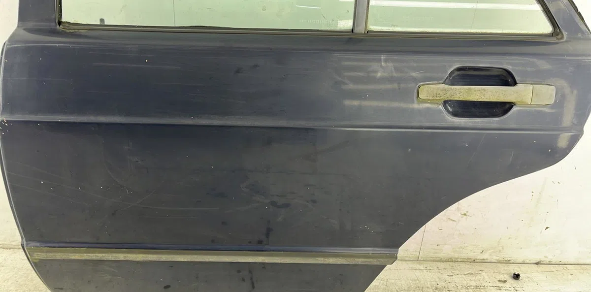 Porte arrière gauche MERCEDES 190 W201 PHASE 1 occasion