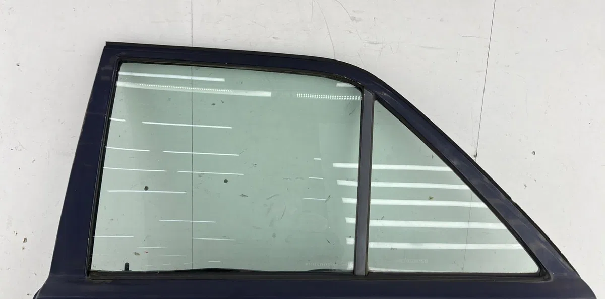 Porte arrière gauche MERCEDES 190 W201 PHASE 1 occasion