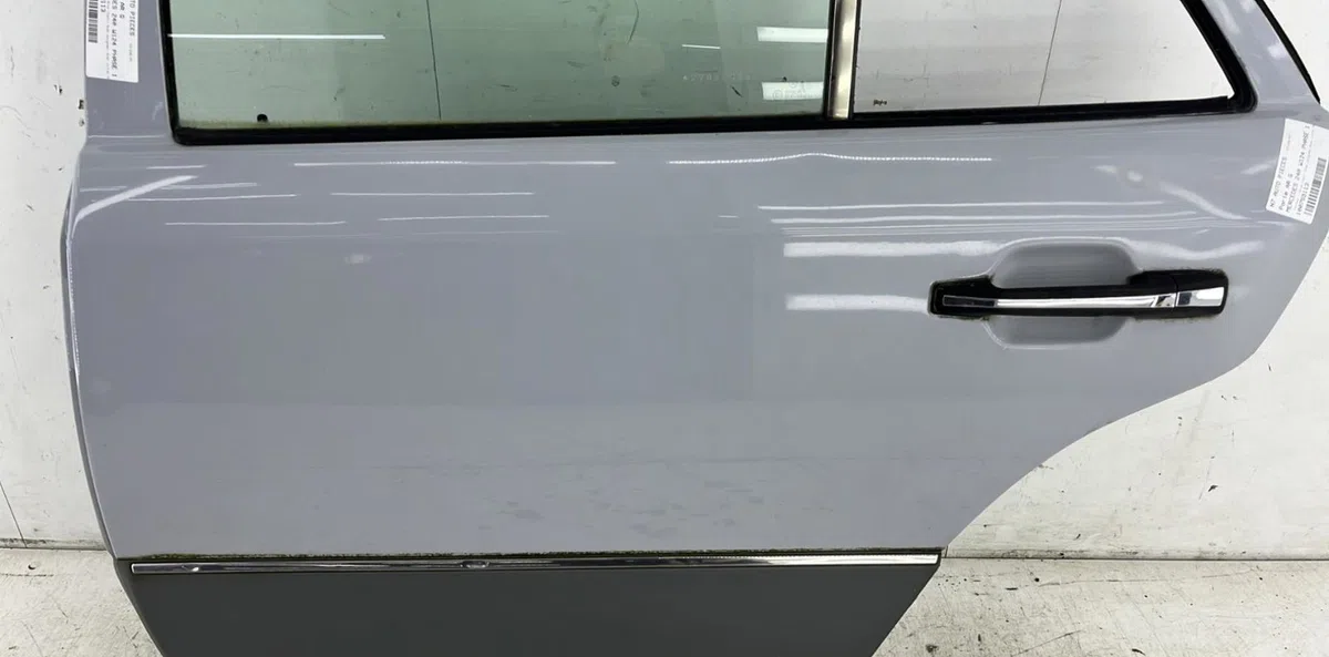 Porte arrière gauche MERCEDES 250 W124 PHASE 1 occasion