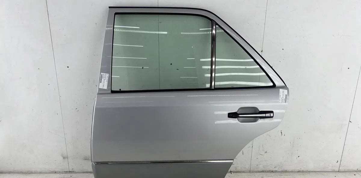 Porte arrière gauche MERCEDES 300 W124 PHASE 1 occasion